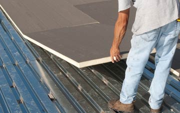 benefits of insulating Northbrook flat roofing